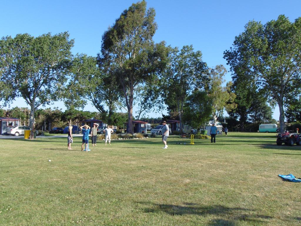 Glenavys Waitaki River Motor Camp المظهر الخارجي الصورة